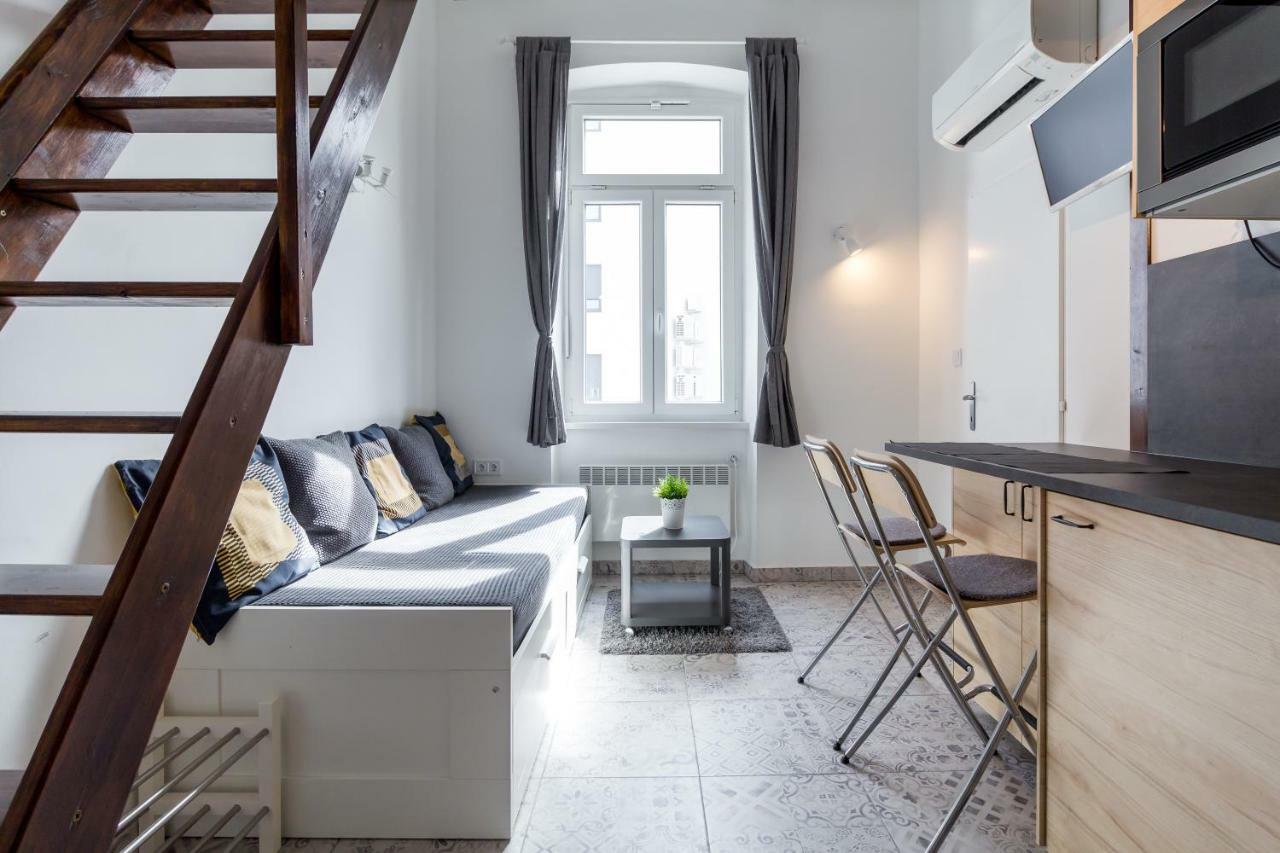 Flexible Selfcheckins 13 & 14 - Le Petit & Le Grand Zagreb - Centre - New - Apartments Repinc מראה חיצוני תמונה